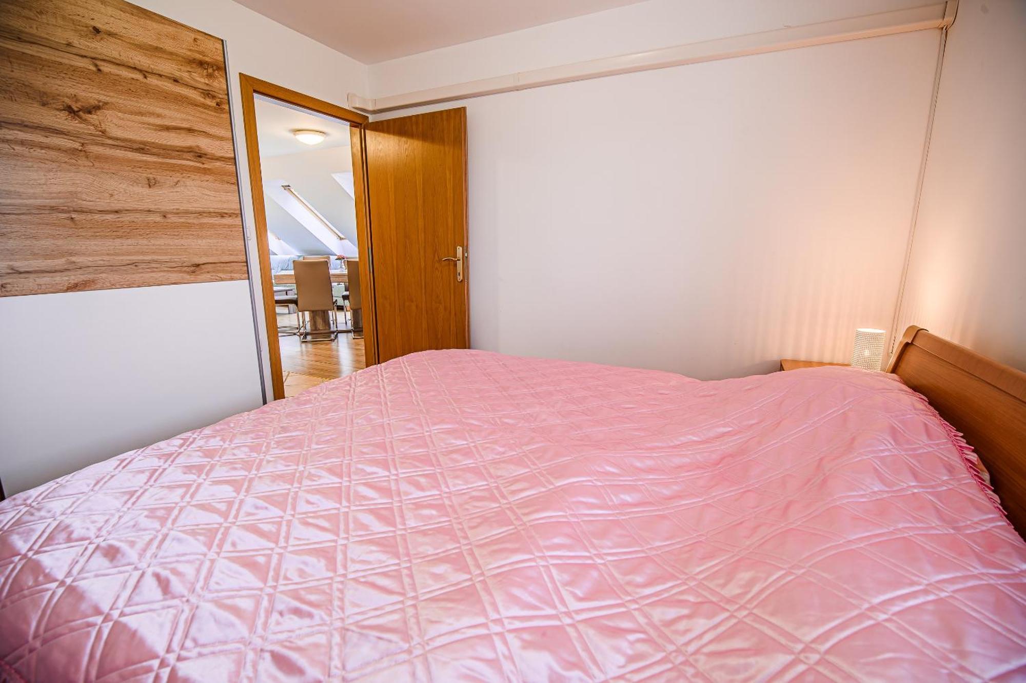 Apartment Rimljancek Leskovec pri Krskem Bilik gambar